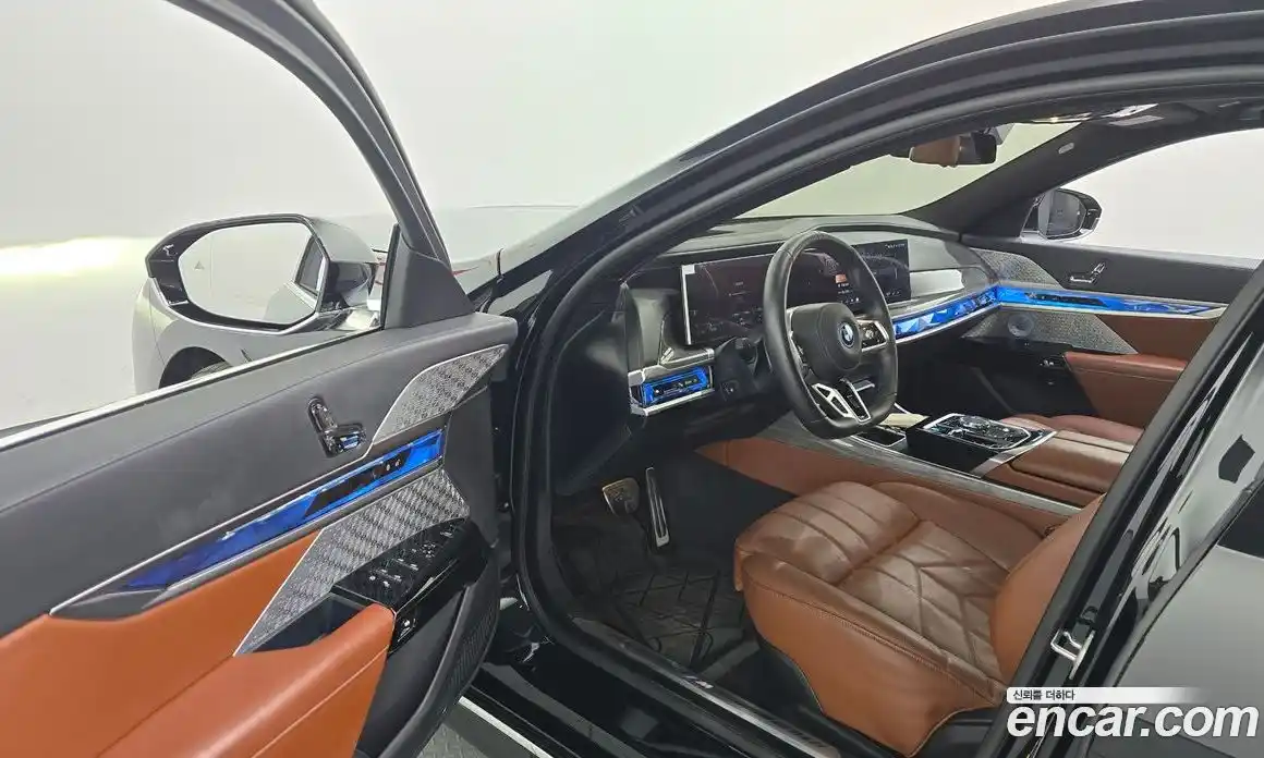 BMW i7 2025 0.3 автомат (гидро), фото 13