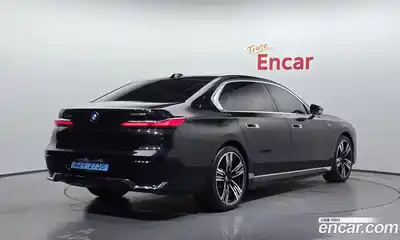 BMW i7 2025 0.3 автомат (гидро), миниатюра 2