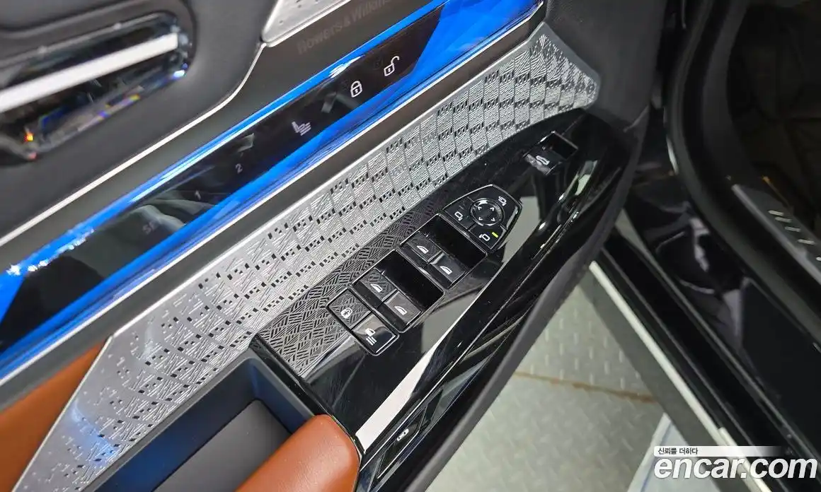 BMW i7 2025 0.3 автомат (гидро), фото 29