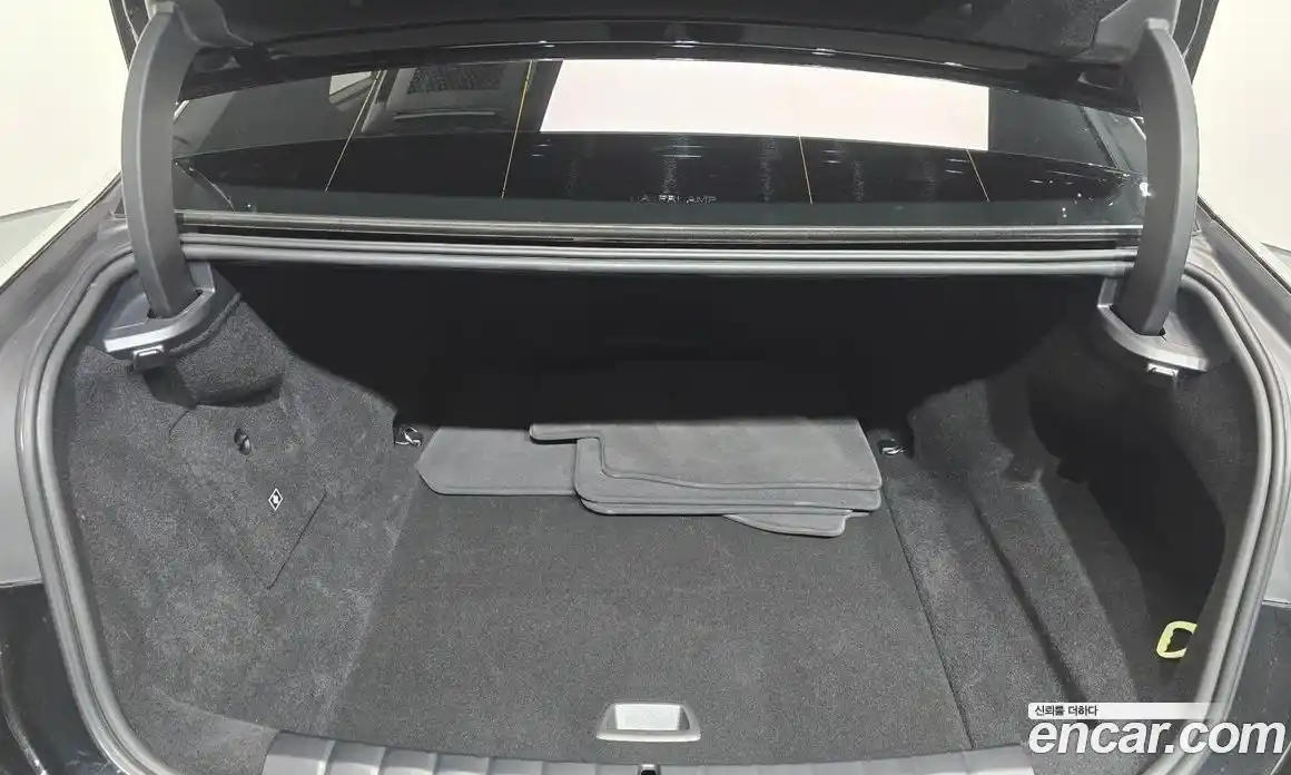 BMW i7 2025 0.3 автомат (гидро), фото 35