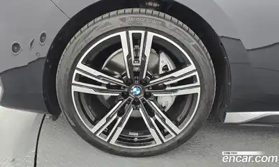 BMW i7 2025 0.3 автомат (гидро), миниатюра 5