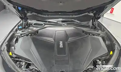 BMW i7 2025 0.3 автомат (гидро), миниатюра 6