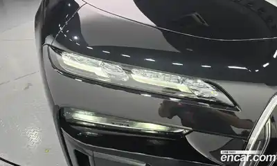 BMW i7 2025 0.3 автомат (гидро), миниатюра 8