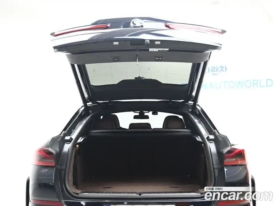 BMW X6 2022 3.0 автомат (гидро), фото 20