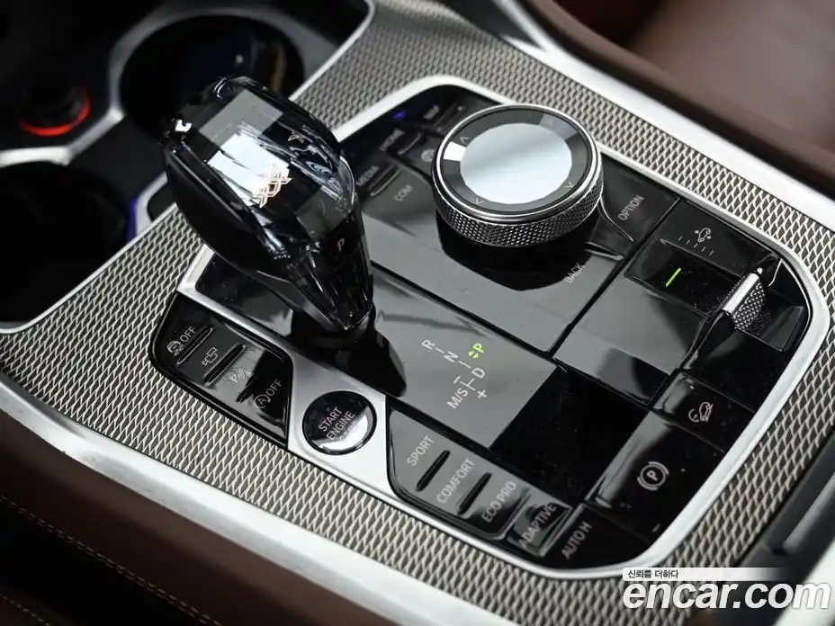 BMW X6 2022 3.0 автомат (гидро), фото 9