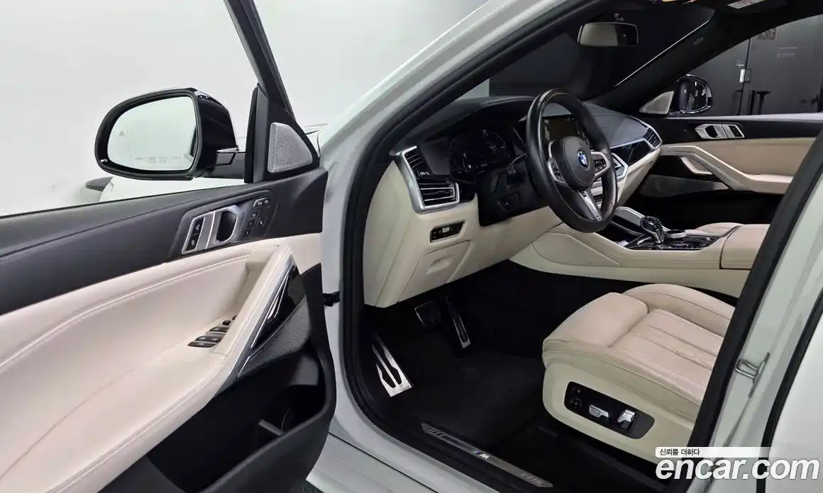 BMW X6 2021 3.0 автомат (гидро), фото 13
