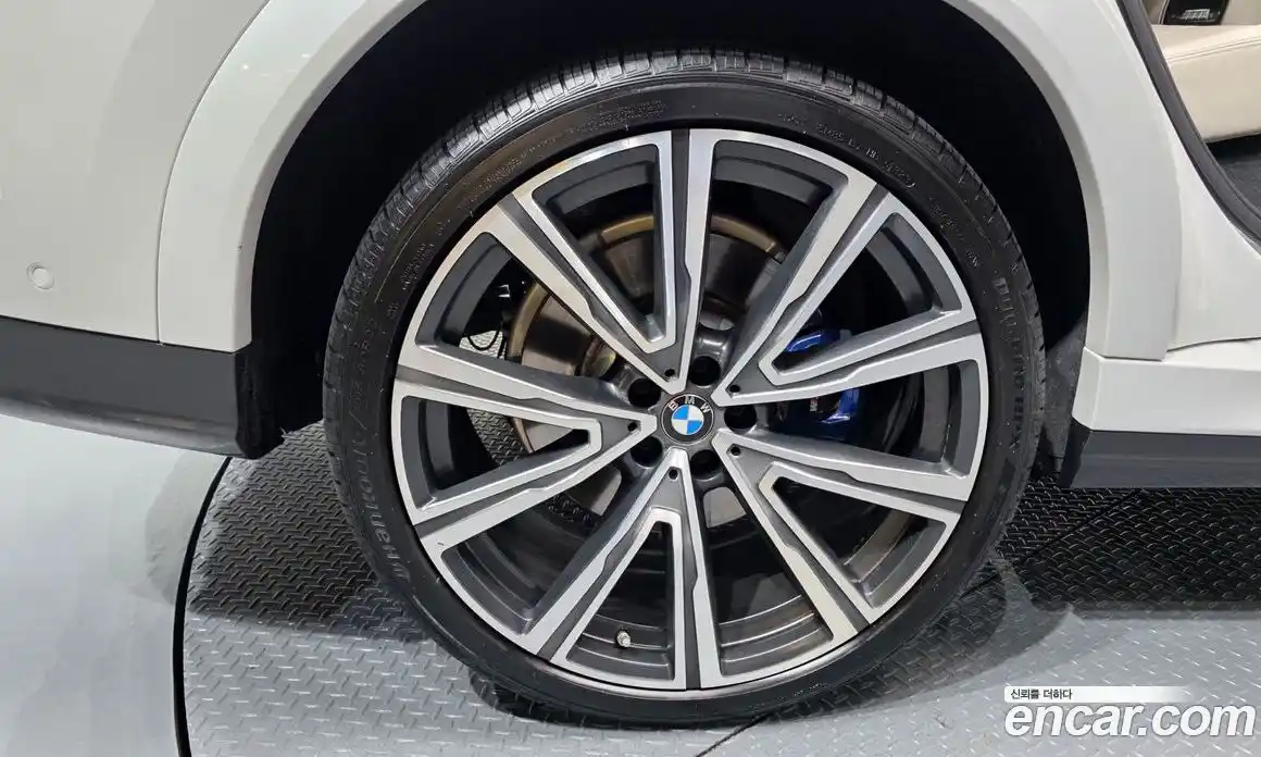 BMW X6 2021 3.0 автомат (гидро), фото 7