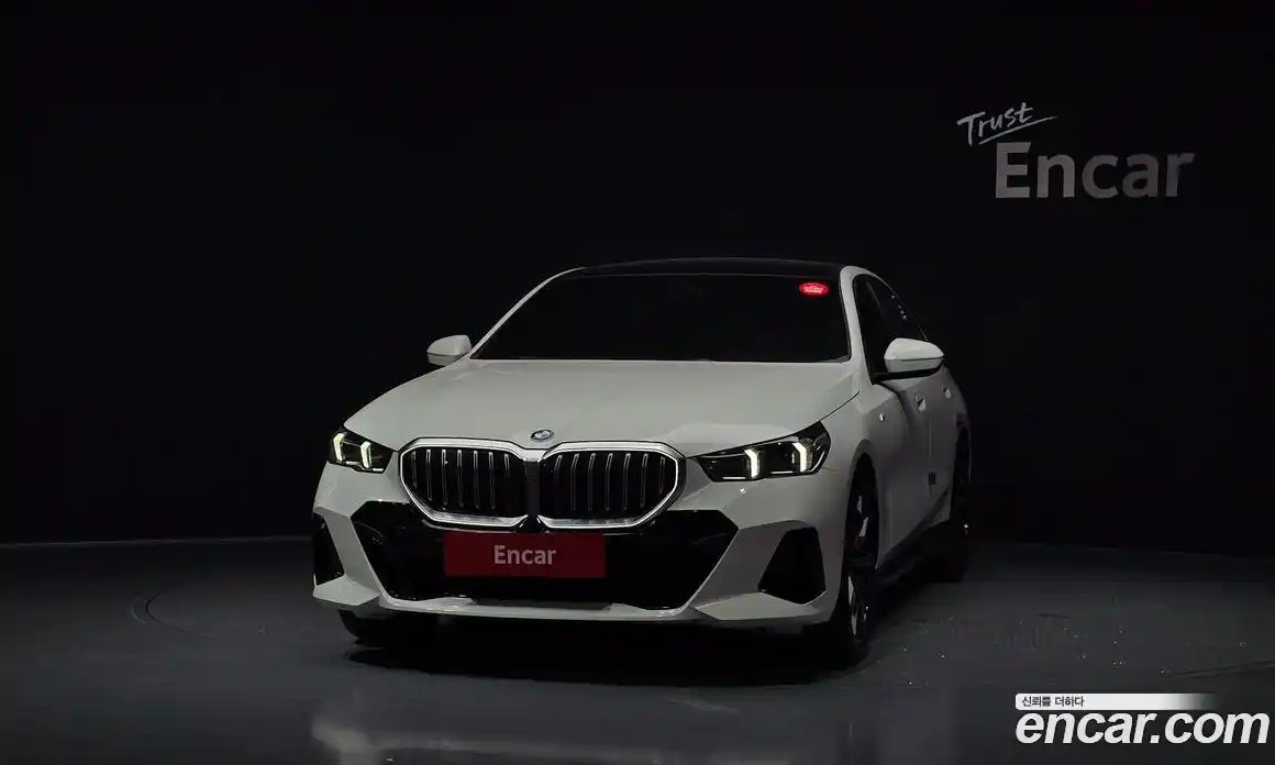 BMW 5 серия 2024 2.0 автомат (гидро), фото 3