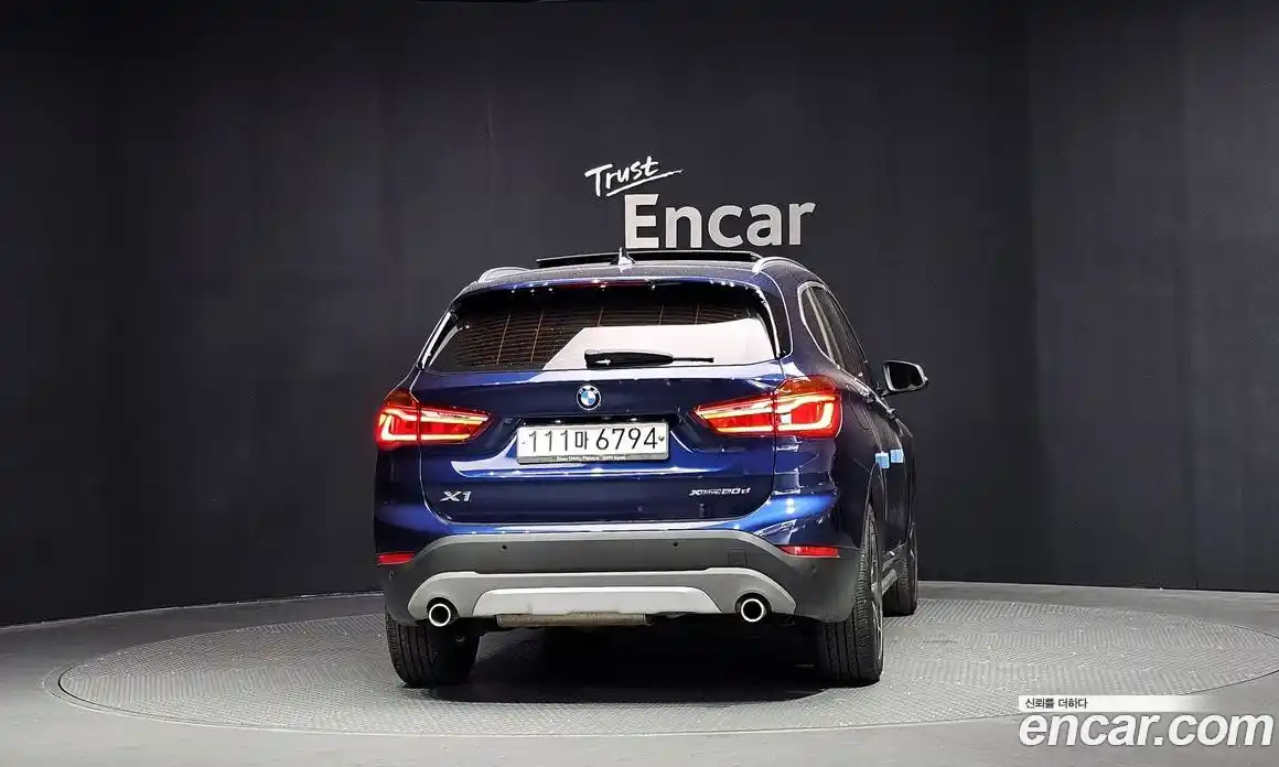 BMW X1 2019 2.0 автомат (гидро), фото 4