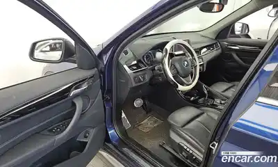 BMW X1 2019 2.0 автомат (гидро), миниатюра 10