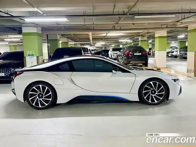 BMW i8 2016 1.5 автомат (гидро), миниатюра 4