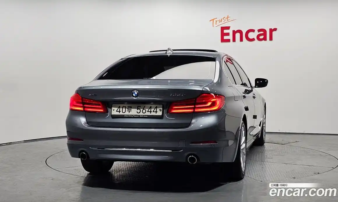 BMW 5 серия 2018 2.0 автомат (гидро), фото 4