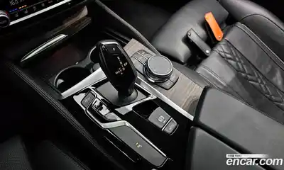 BMW 5 серия 2018 2.0 автомат (гидро), миниатюра 9