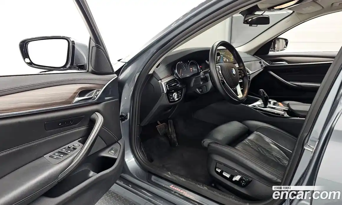 BMW 5 серия 2018 2.0 автомат (гидро), фото 10