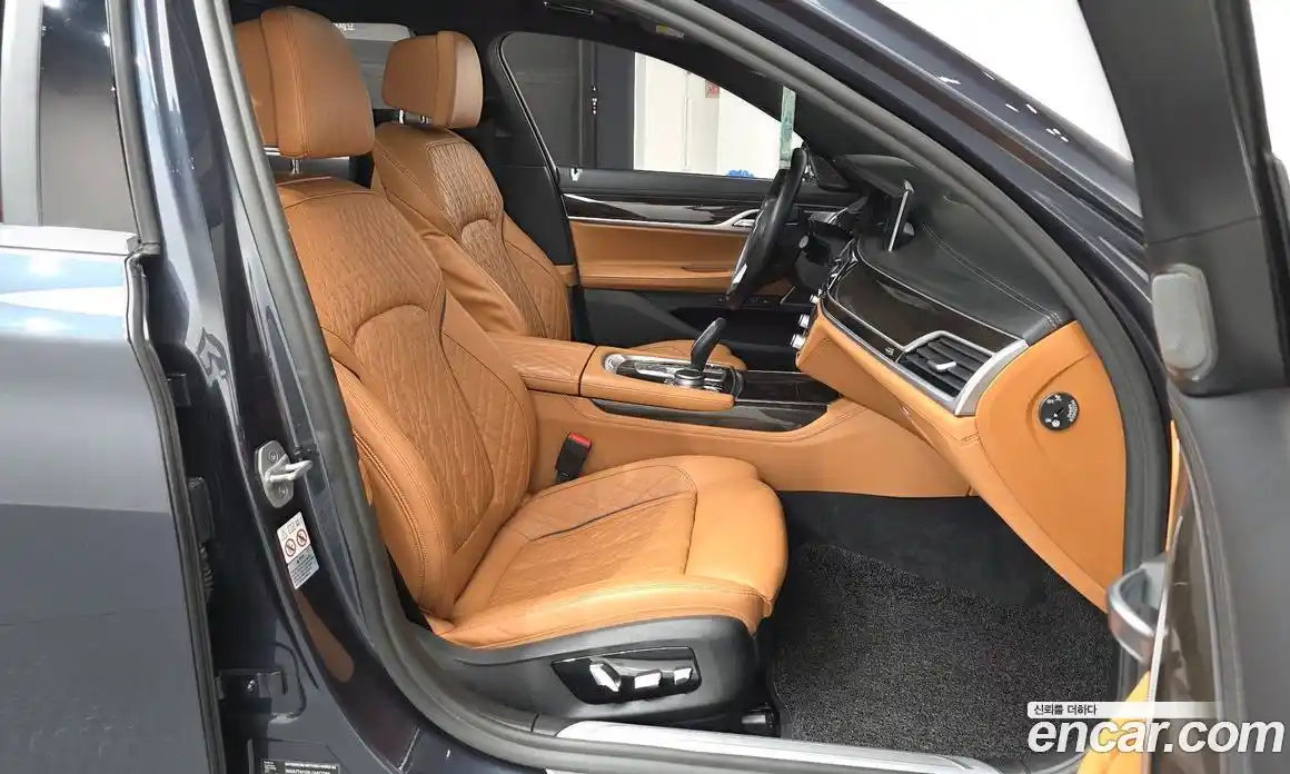 BMW 7 серия 2019 3.0 автомат (гидро), фото 16