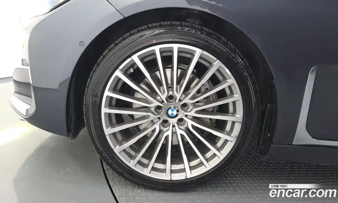 BMW 7 серия 2019 3.0 автомат (гидро), фото 5
