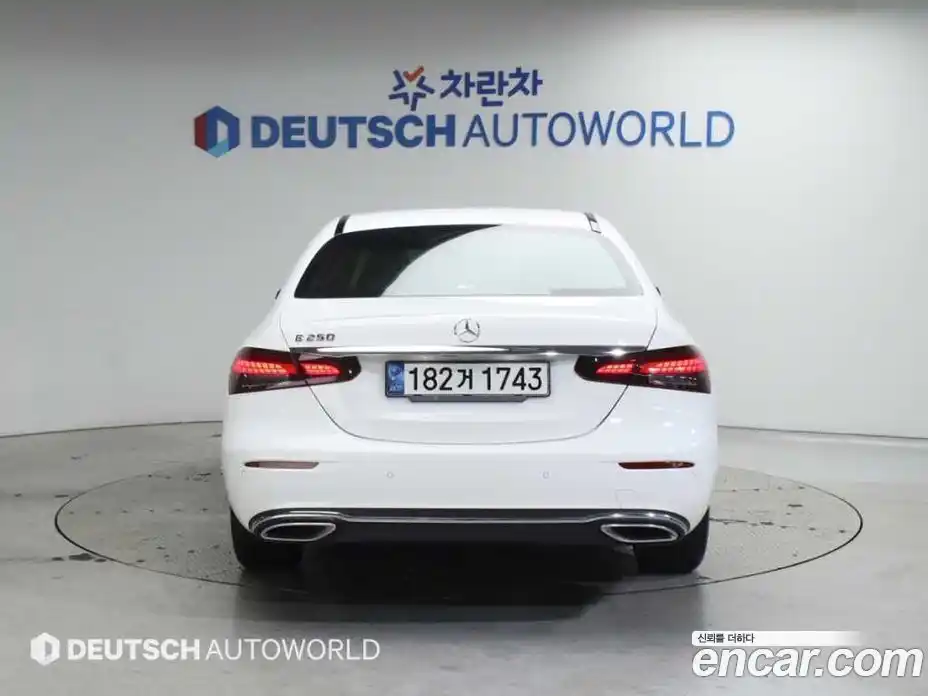 Mercedes-Benz E-Class 2020 2.0 автомат (гидро), фото 4
