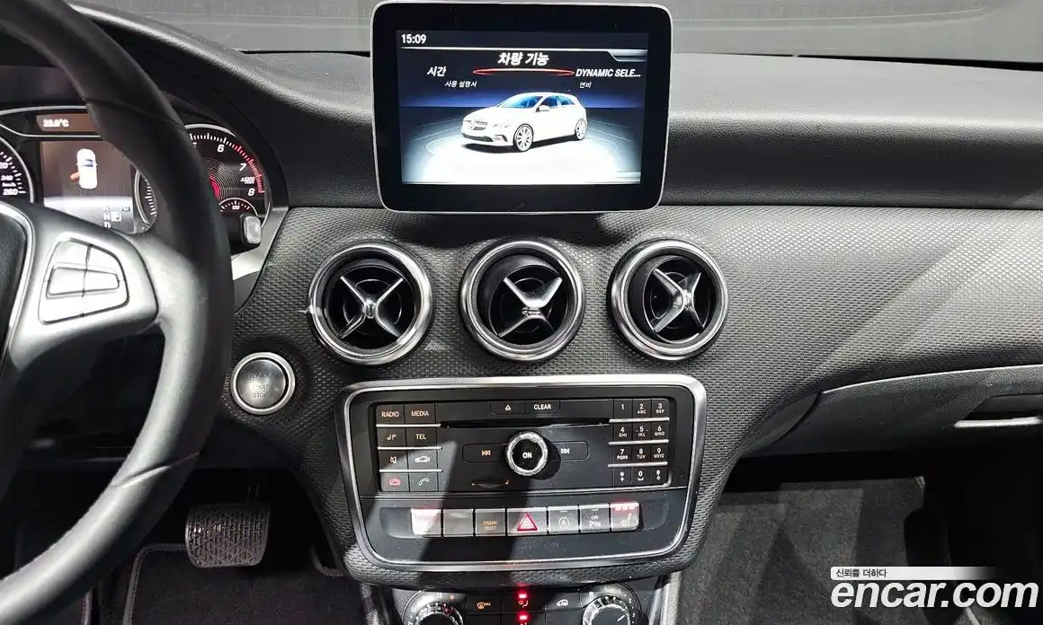 Mercedes-Benz A-Class 2018 1.6 гидро, фото 12 Mercedes-Benz A-Class 2018 1.6 гидро, фото 12