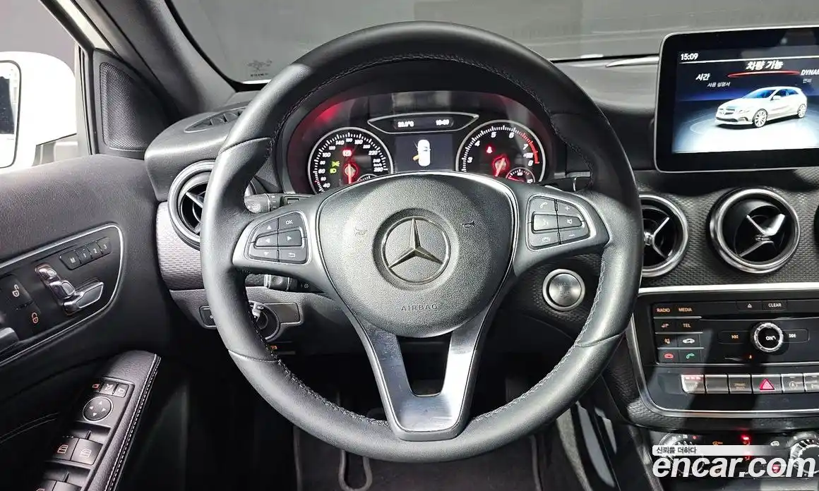 Mercedes-Benz A-Class 2018 1.6 гидро, фото 13 Mercedes-Benz A-Class 2018 1.6 гидро, фото 13