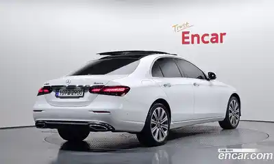 Mercedes-Benz E-Class, 2022, 67 449 км