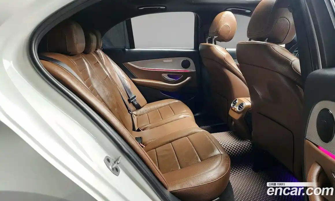 Mercedes-Benz E-Class 2019 2.0 автомат (гидро), фото 20