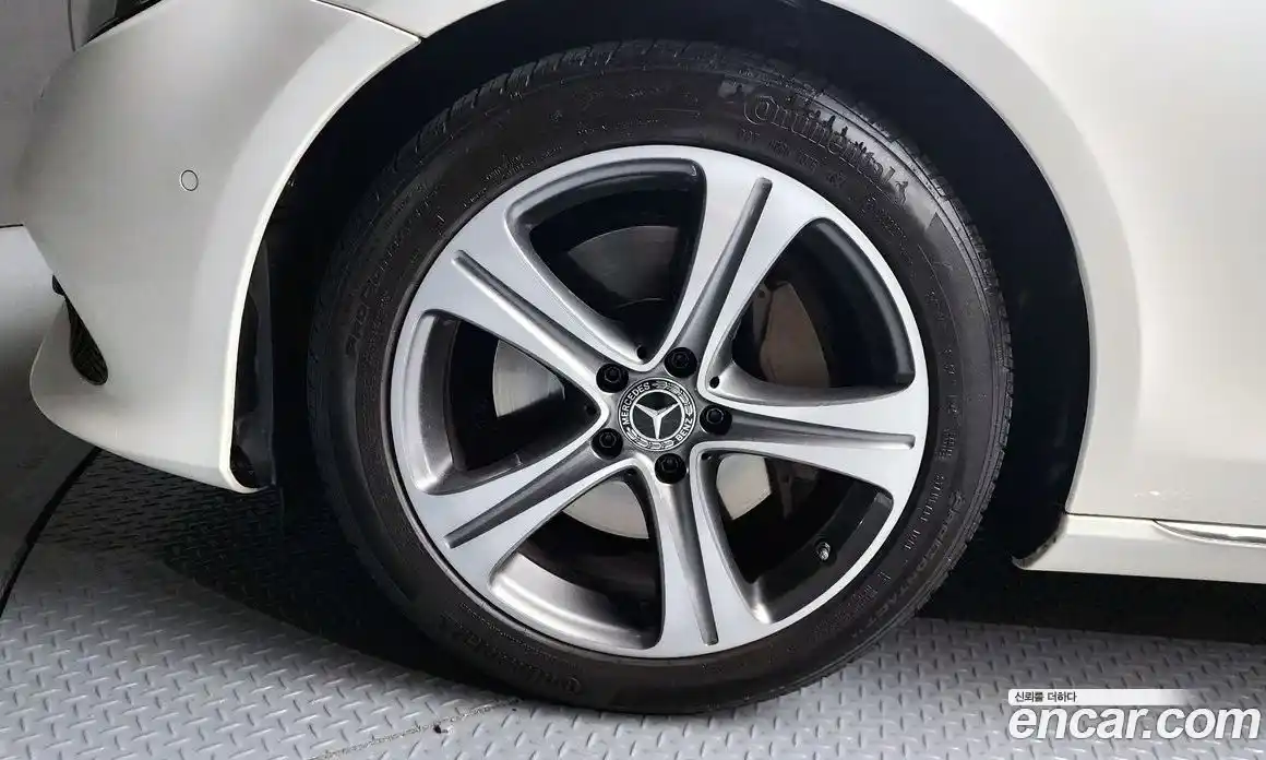 Mercedes-Benz E-Class 2019 2.0 автомат (гидро), фото 30