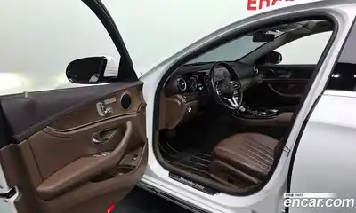 Mercedes-Benz E-Class 2019 1.9 автомат (гидро), миниатюра 12