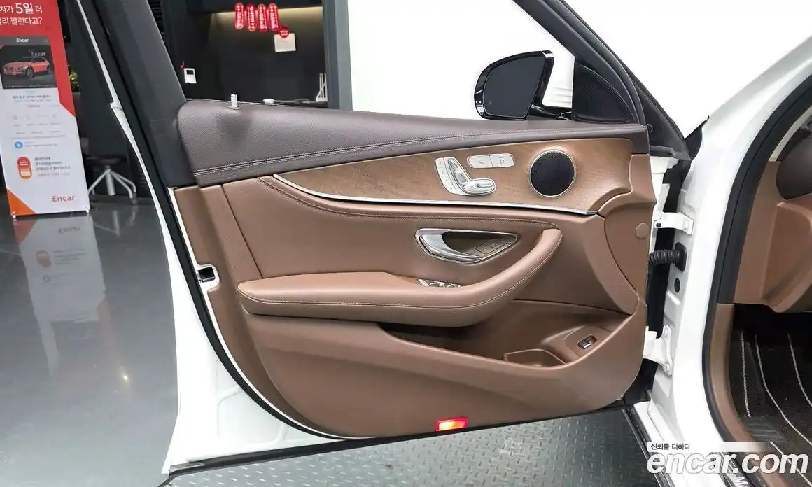 Mercedes-Benz E-Class 2019 1.9 автомат (гидро), фото 13