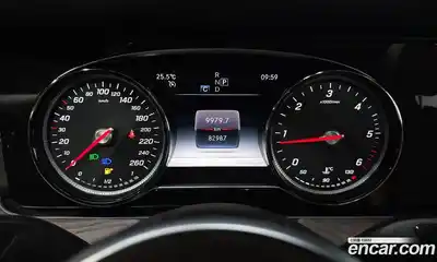 Mercedes-Benz E-Class 2019 1.9 автомат (гидро), миниатюра 10