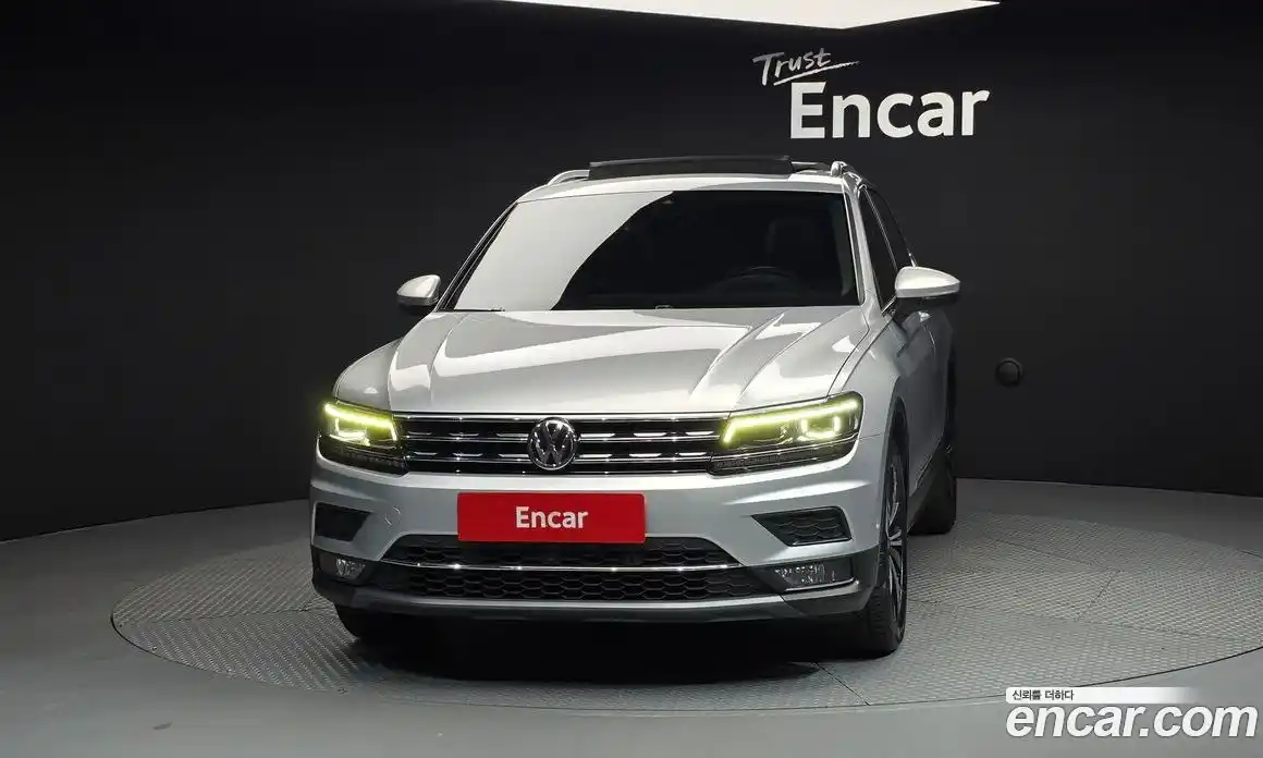 Volkswagen Tiguan 2018 2.0 автомат (гидро), фото 3