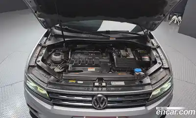 Volkswagen Tiguan 2018 2.0 автомат (гидро), миниатюра 6