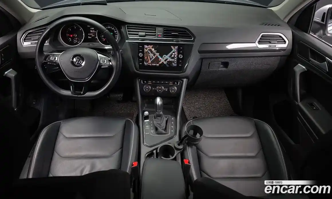 Volkswagen Tiguan 2018 2.0 автомат (гидро), фото 7