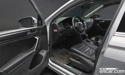 Volkswagen Tiguan 2018 2.0 автомат (гидро), миниатюра 10