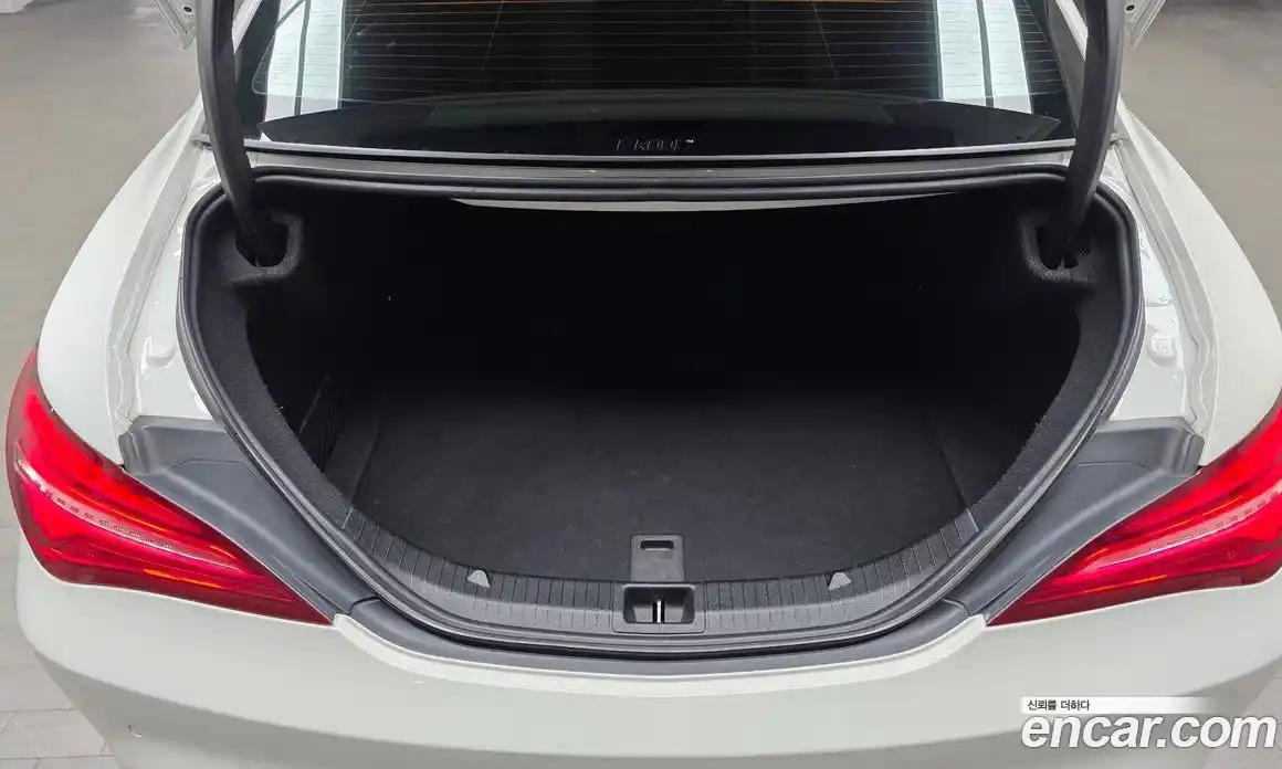 Mercedes-Benz CLA-Class 2017 2.0 гидро, фото 15 Mercedes-Benz CLA-Class 2017 2.0 гидро, фото 15