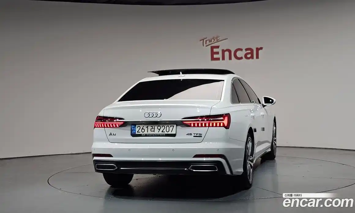 Audi A6 2021 2.0 автомат (гидро), фото 3