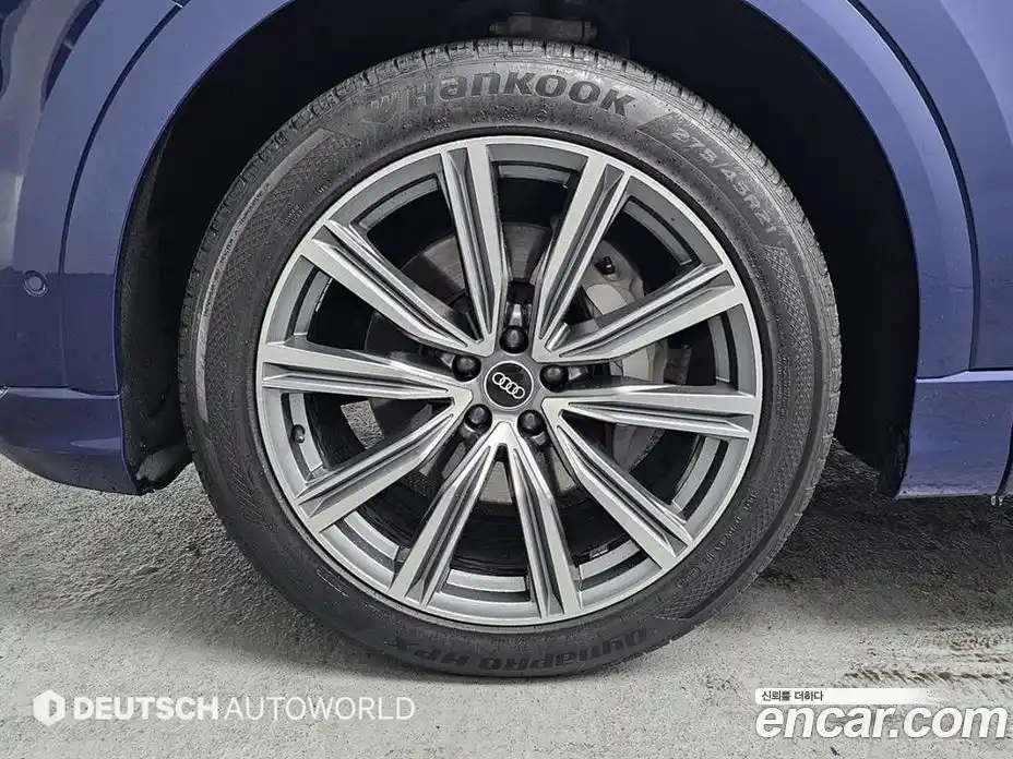 Audi Q8 2021 3.0 автомат (гидро), фото 5