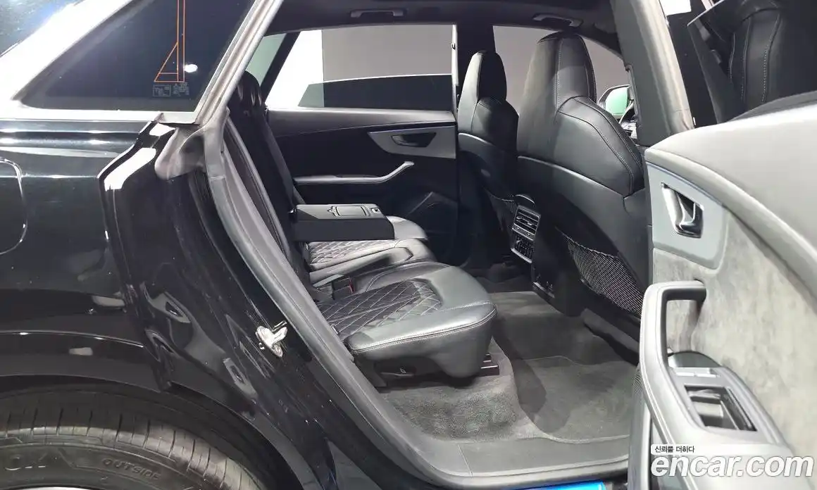 Audi Q8 2021 3.0 автомат (гидро), фото 17
