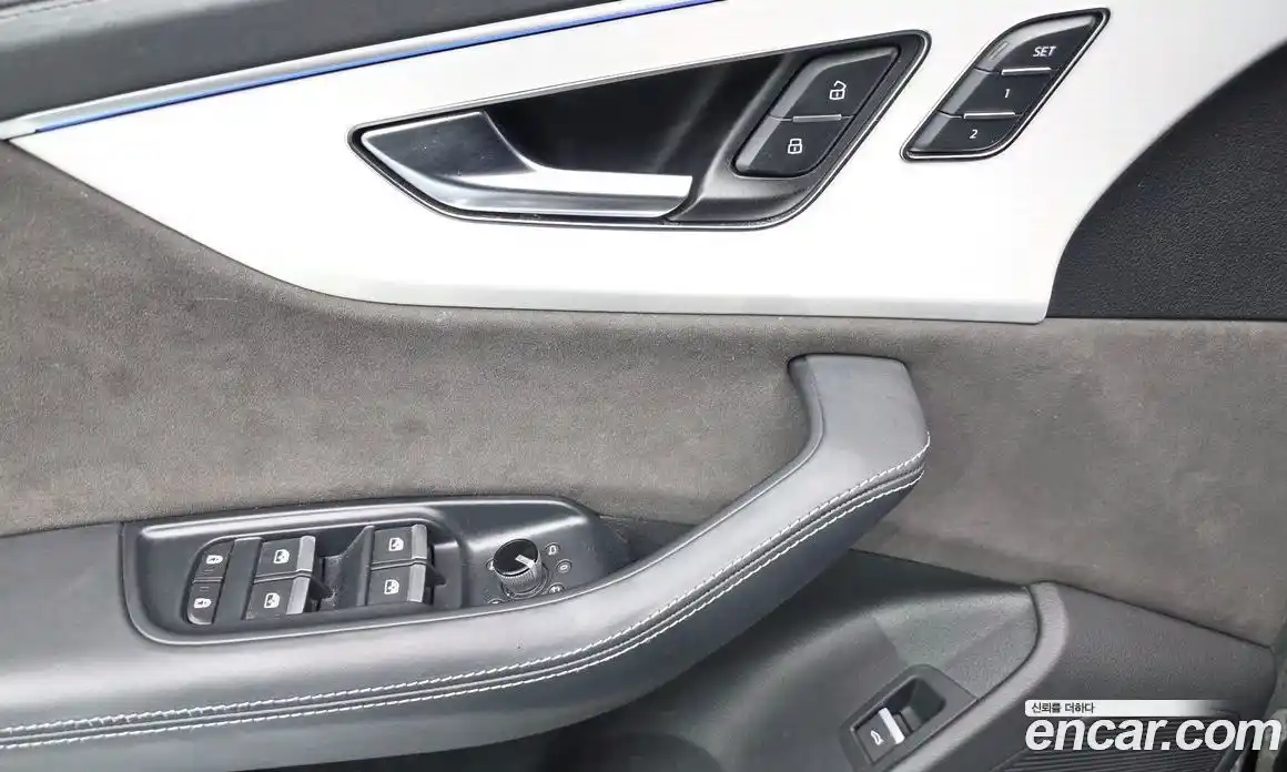 Audi Q8 2021 3.0 автомат (гидро), фото 26