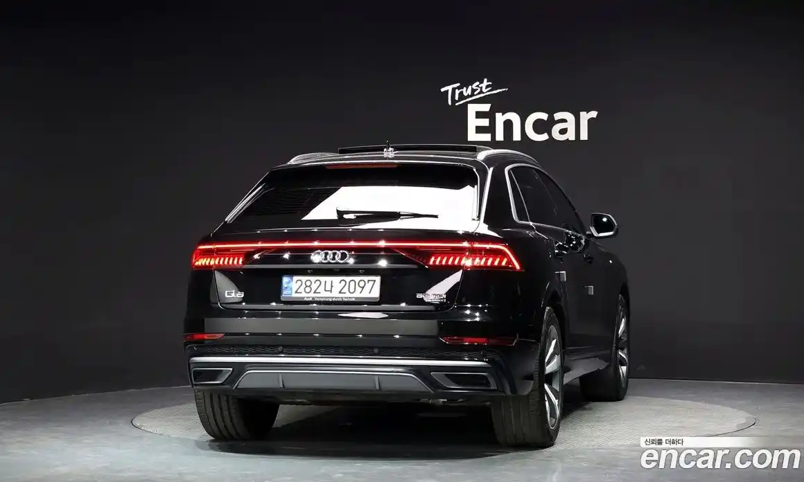 Audi Q8 2021 3.0 автомат (гидро), фото 4