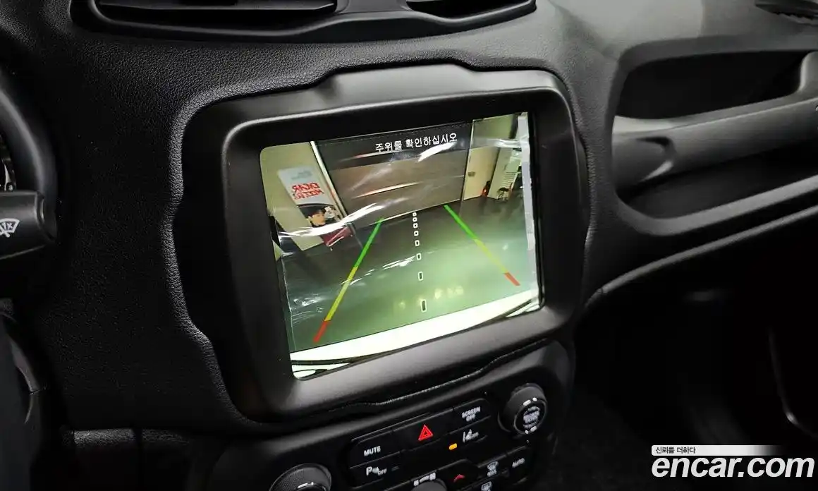 Jeep Renegade 2023 1.3 автомат (гидро), фото 21
