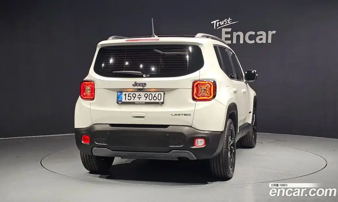 Jeep Renegade 2023 1.3 автомат (гидро), фото 4
