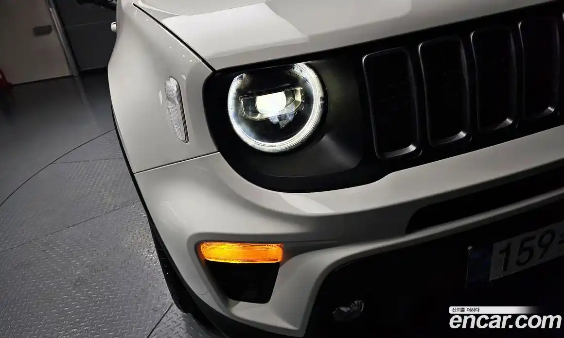 Jeep Renegade 2023 1.3 автомат (гидро), фото 8