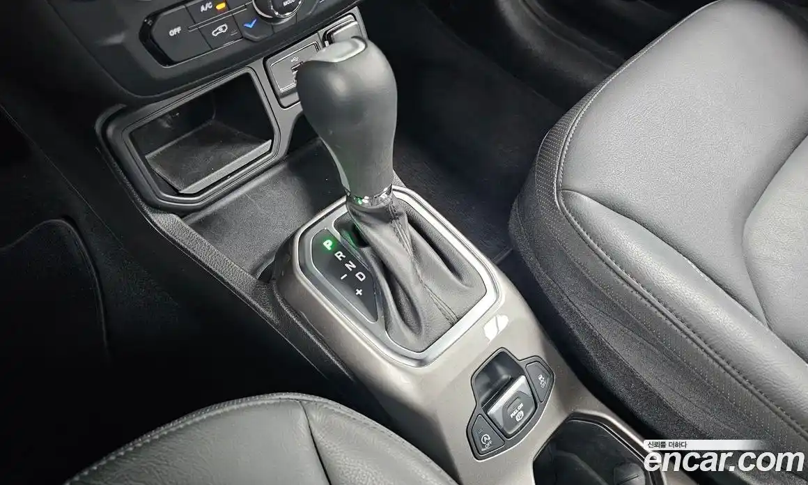 Jeep Renegade 2022 1.3 автомат (гидро), фото 12