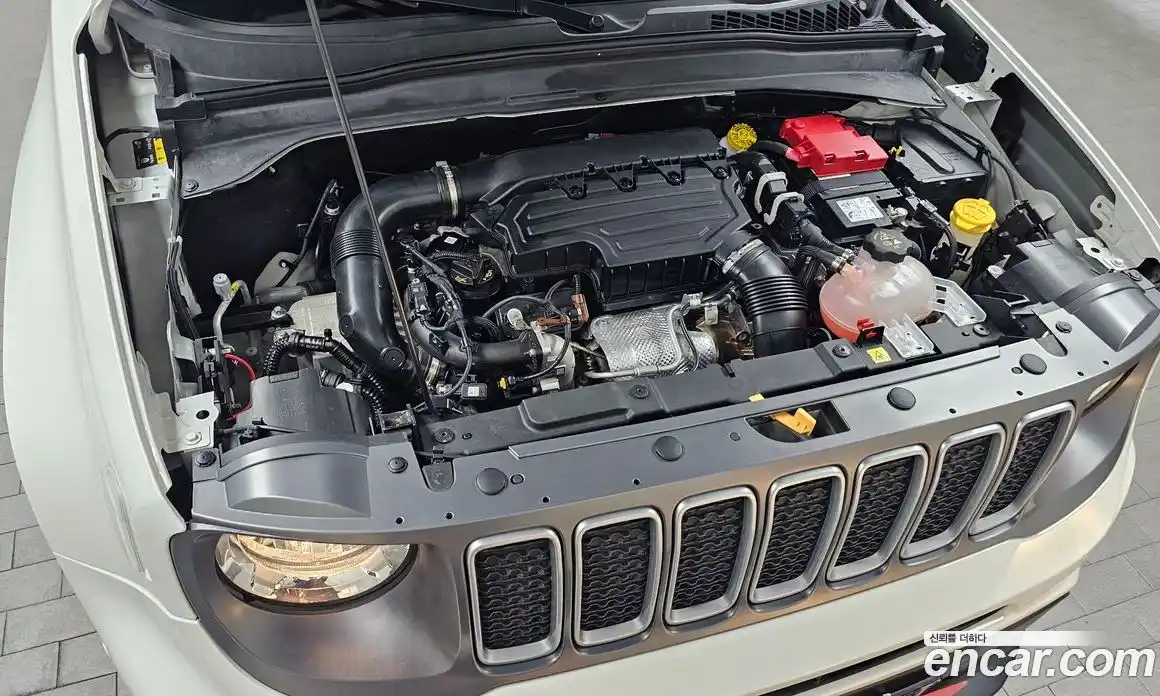 Jeep Renegade 2022 1.3 автомат (гидро), фото 6