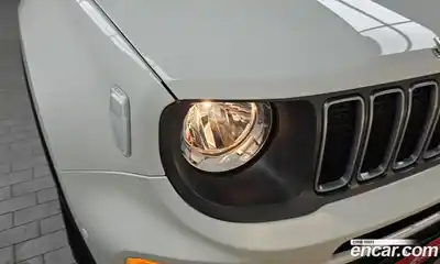 Jeep Renegade 2022 1.3 автомат (гидро), миниатюра 8