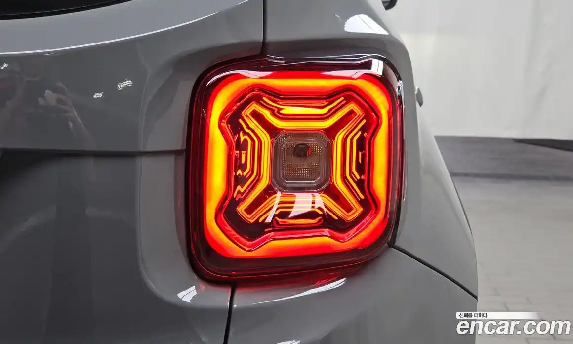 Jeep Renegade 2021 2.4 автомат (гидро), фото 9
