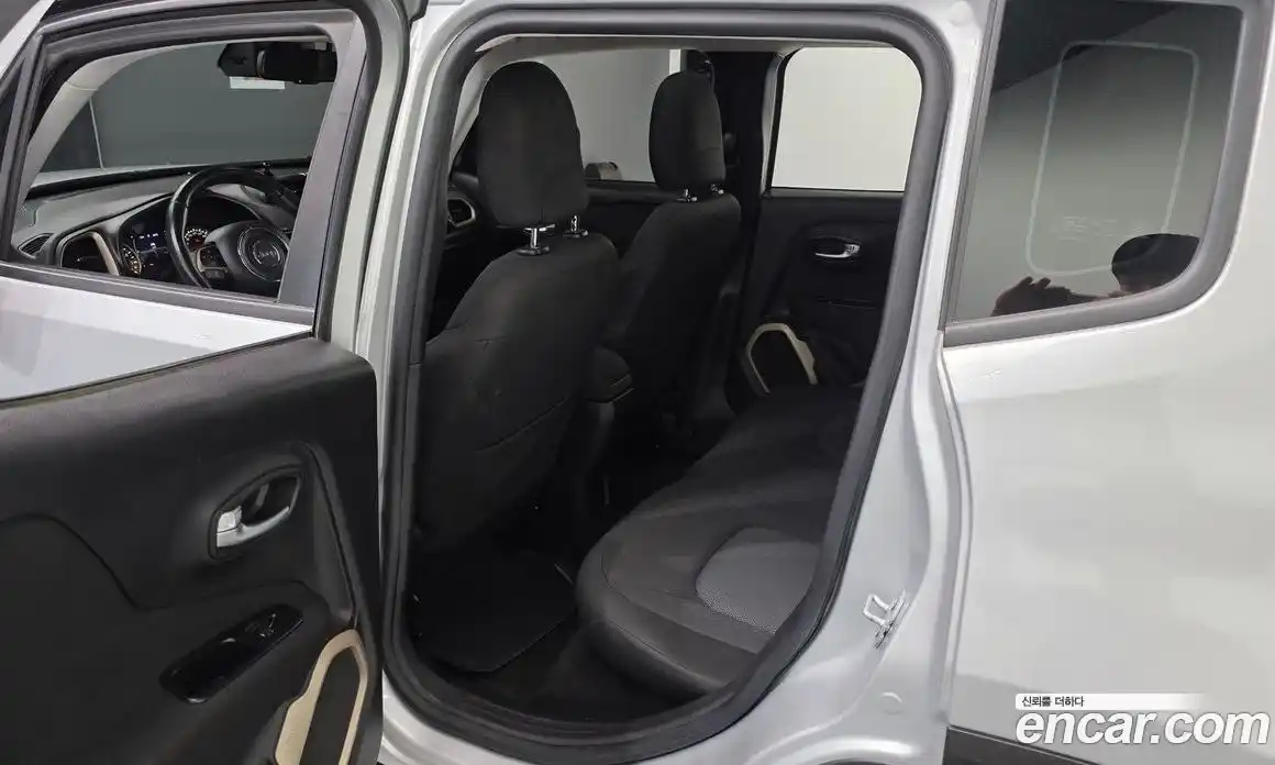 Jeep Renegade 2016 2.0 автомат (гидро), фото 11