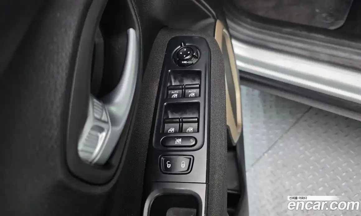 Jeep Renegade 2016 2.0 автомат (гидро), фото 14