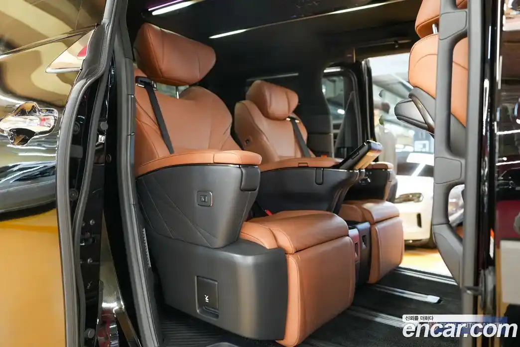 Toyota Alphard 2025 2.5 автомат (гидро), фото 12 Toyota Alphard 2025 2.5 автомат (гидро), фото 12