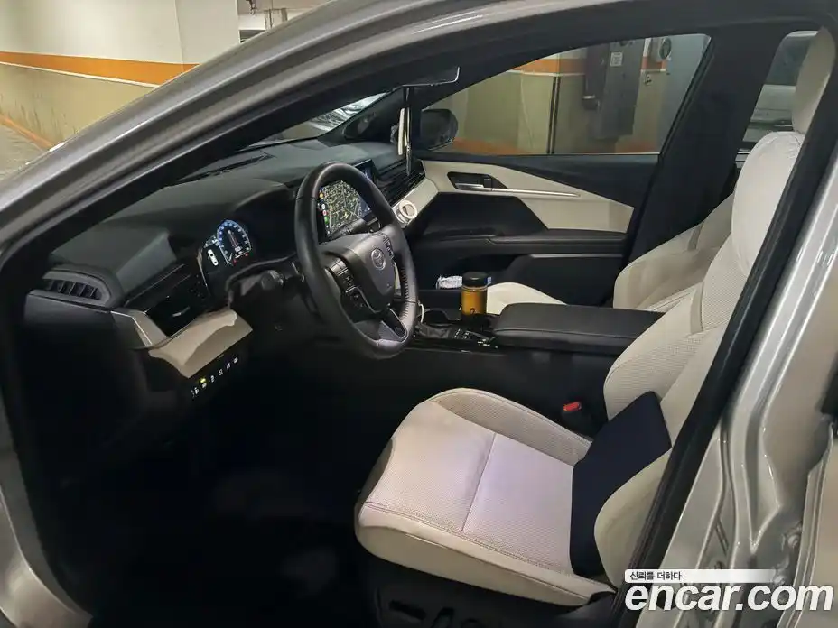 Toyota Camry 2025 2.5 автомат (гидро), фото 4 Toyota Camry 2025 2.5 автомат (гидро), фото 4